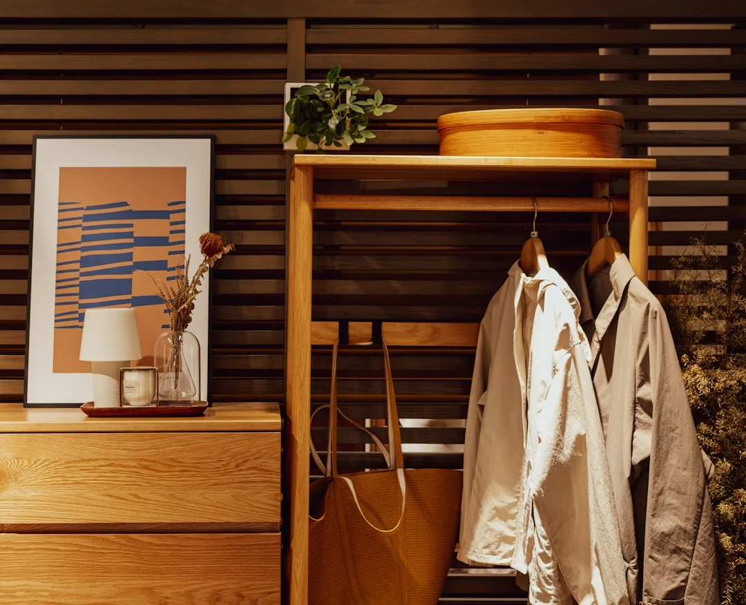 DIY 선반 만들기 - 벽 수납 공간 늘리는 실용 가이드